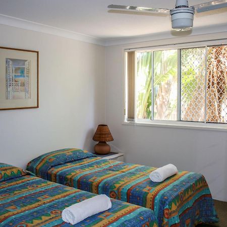 Surfers Beach Holiday Apartments โกลด์โคสต์ ภายนอก รูปภาพ