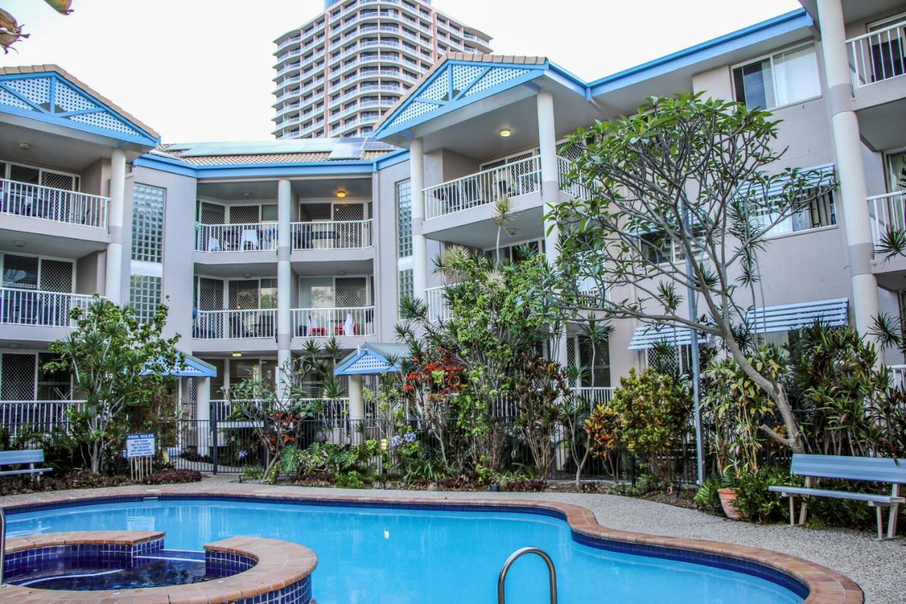 Surfers Beach Holiday Apartments โกลด์โคสต์ ภายนอก รูปภาพ