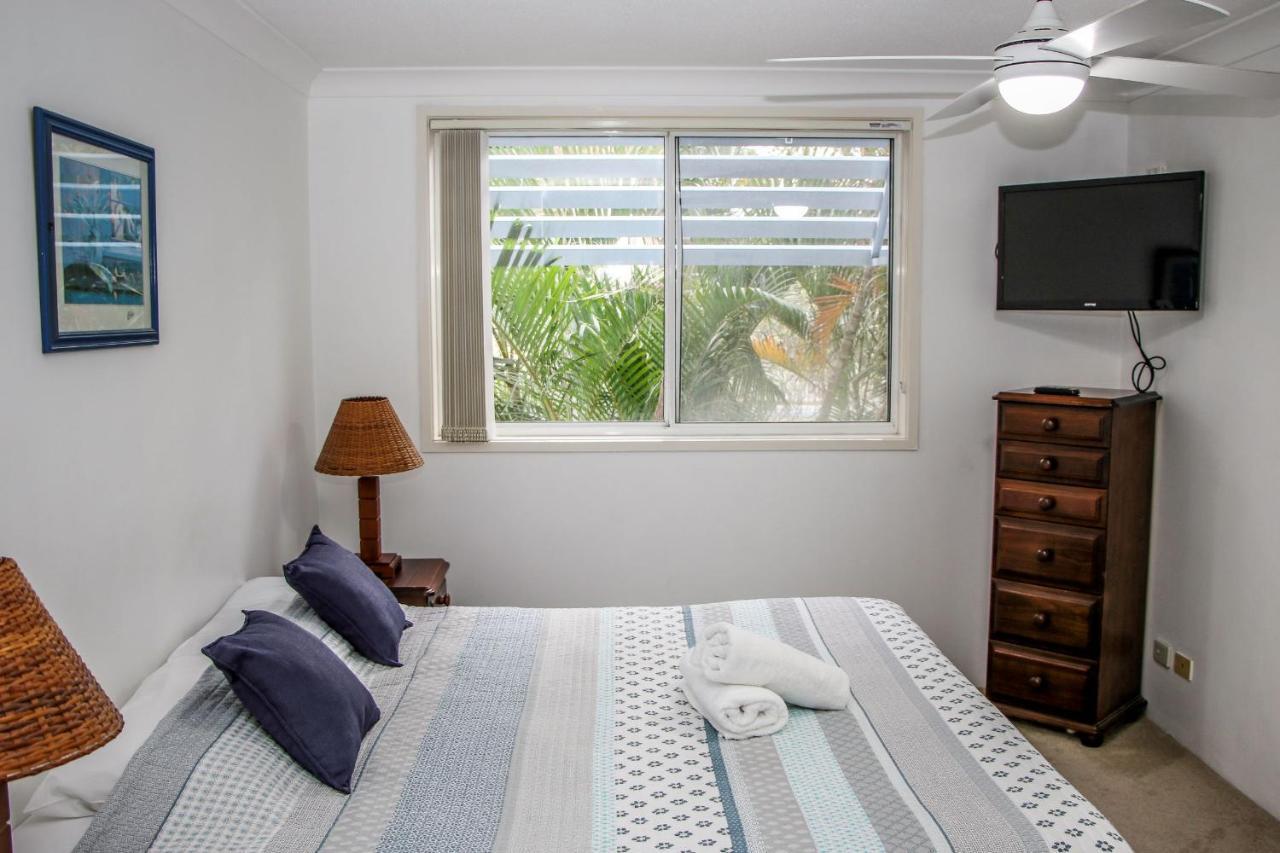 Surfers Beach Holiday Apartments โกลด์โคสต์ ภายนอก รูปภาพ