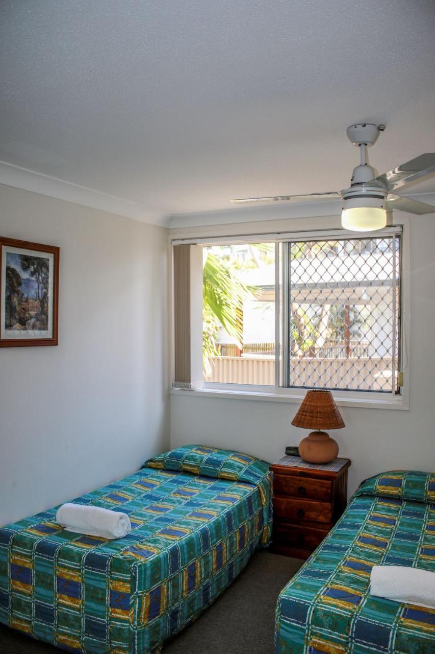 Surfers Beach Holiday Apartments โกลด์โคสต์ ภายนอก รูปภาพ