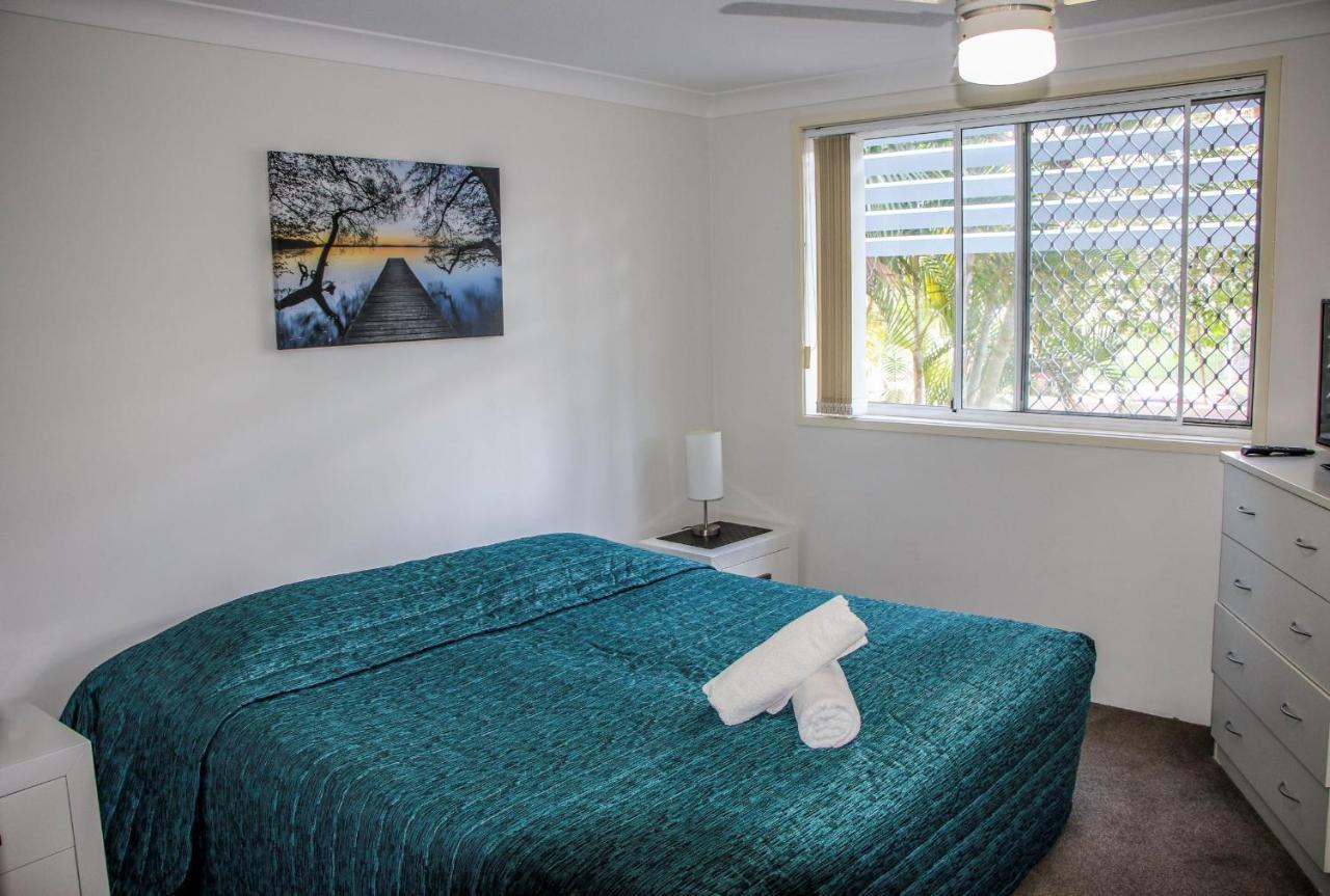 Surfers Beach Holiday Apartments โกลด์โคสต์ ภายนอก รูปภาพ